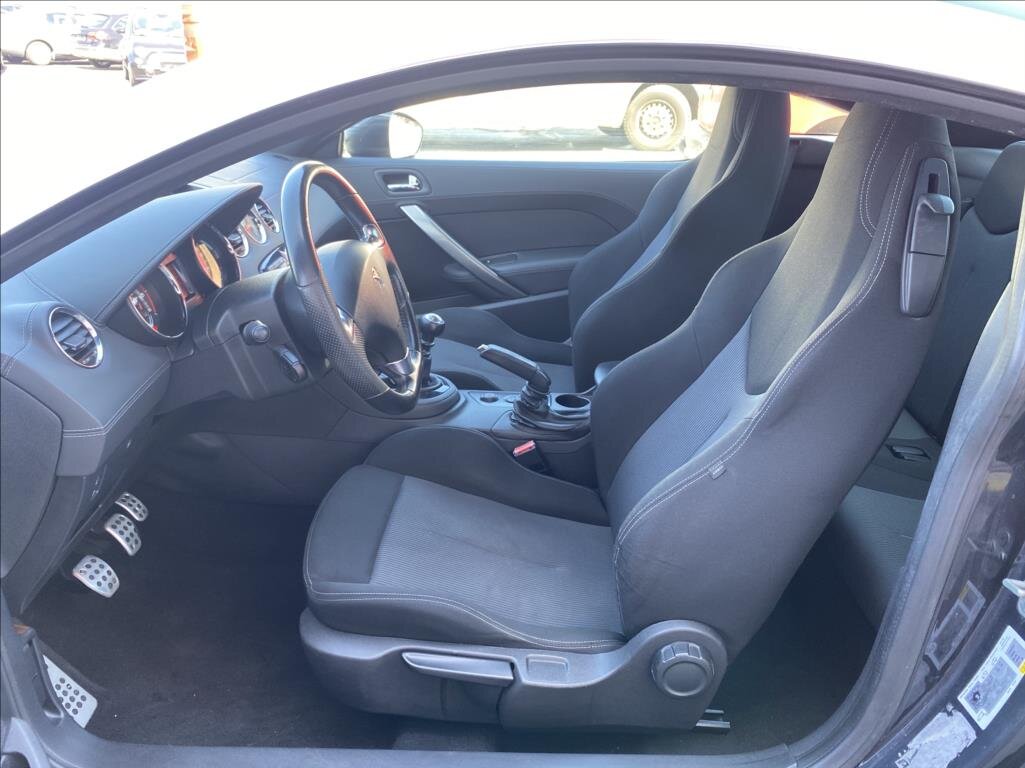 Peugeot RCZ Kupé 2,0 l 120 kw