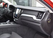 Volvo XC60 SUV / Terénní 2,0 l 186 kw