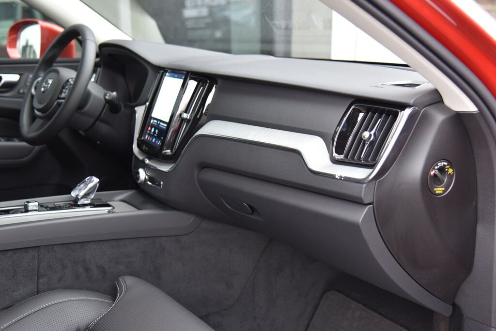 Volvo XC60 SUV / Terénní 2,0 l 186 kw