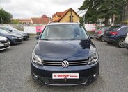 Volkswagen Touran 1
