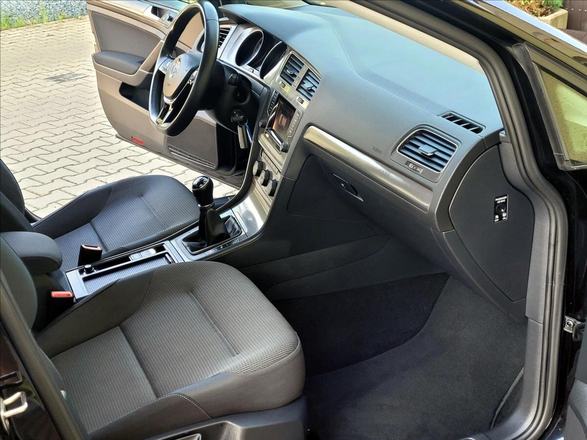 Volkswagen Golf Hatchback 1,4 l 90 kw