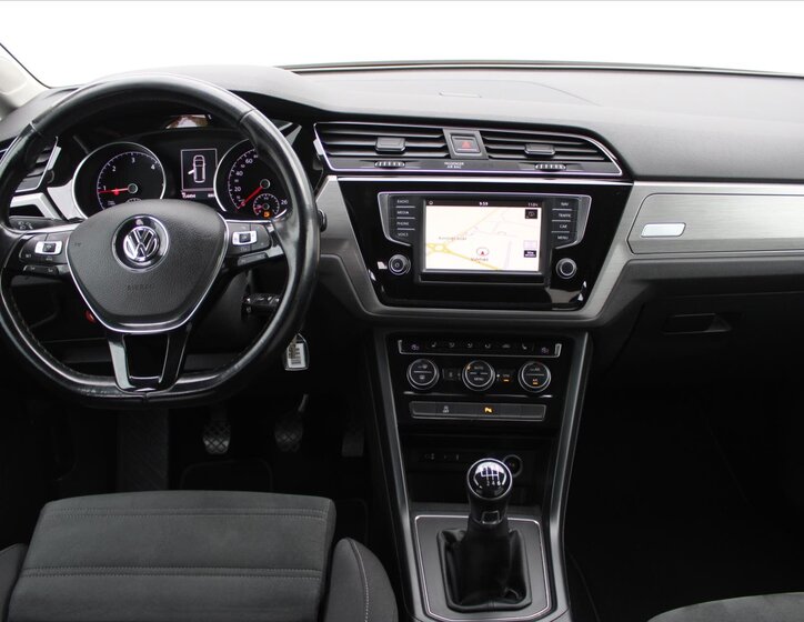 Volkswagen Touran 17