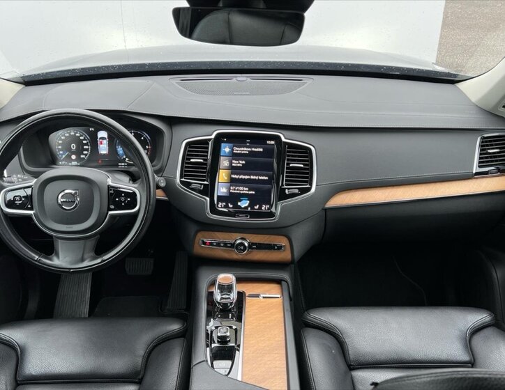 Volvo XC90 SUV 2,0 l 173 kw