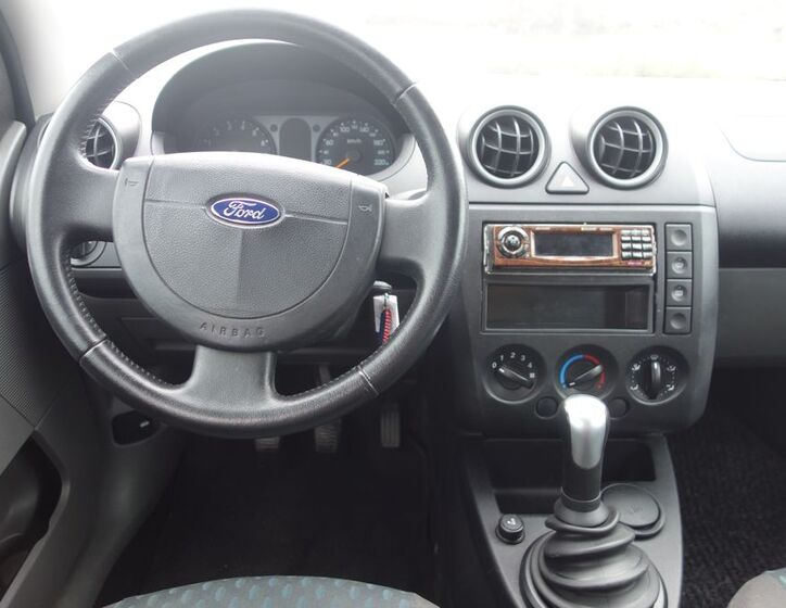 Ford Fiesta 9