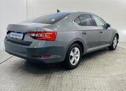 Škoda Superb Liftback 1,5 l 110 kw