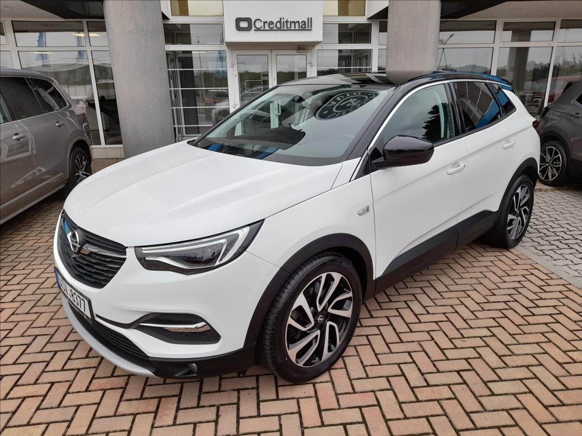 Opel Grandland X SUV 1,6 l 133 kw