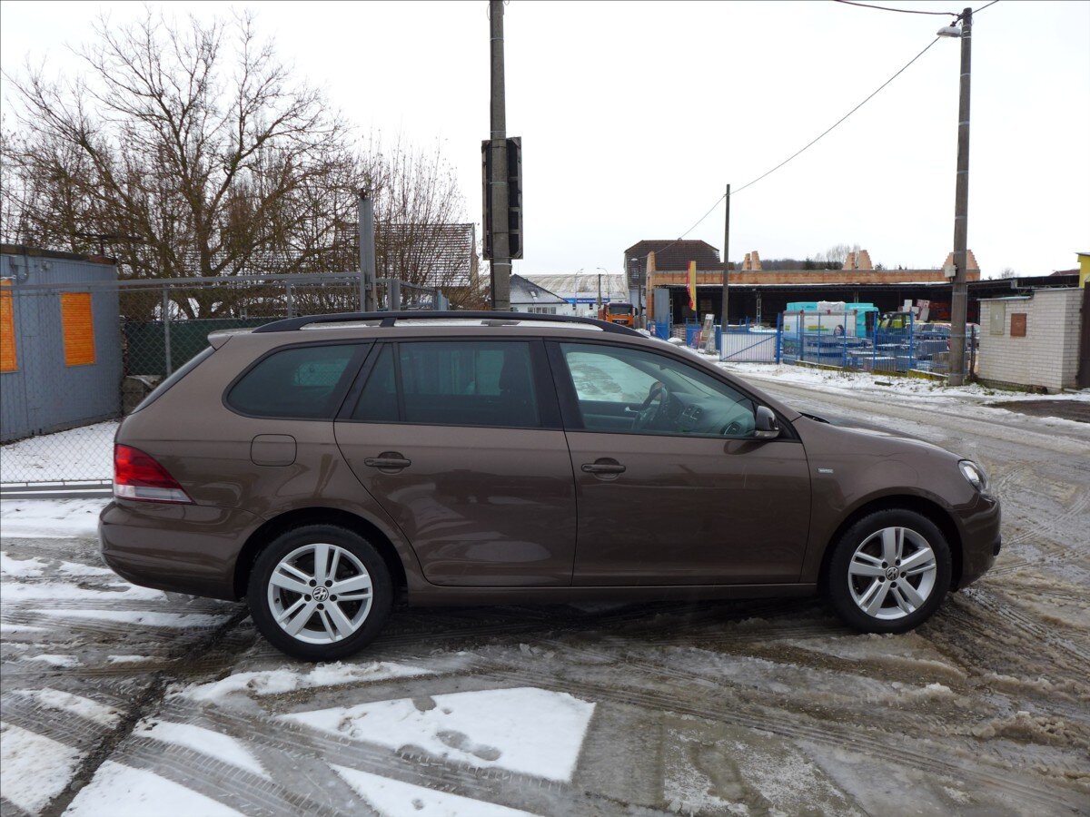 Volkswagen Golf Kombi 1,2 l 77 kw