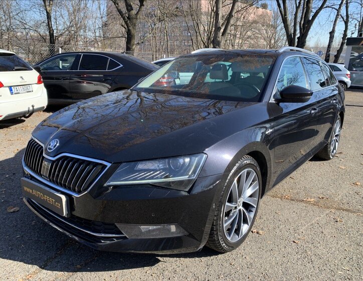Škoda Superb Kombi 2,0 l 140 kw