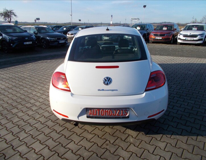Volkswagen Beetle Hatchback 1,2 l 77 kw