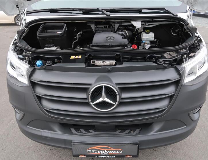 Mercedes-Benz Sprinter 19