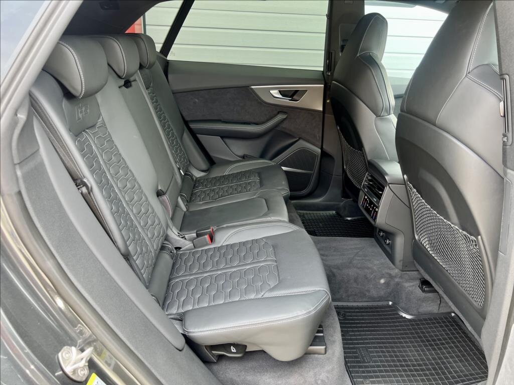 Audi RS Q8 SUV / Terénní 4,0 l 441 kw
