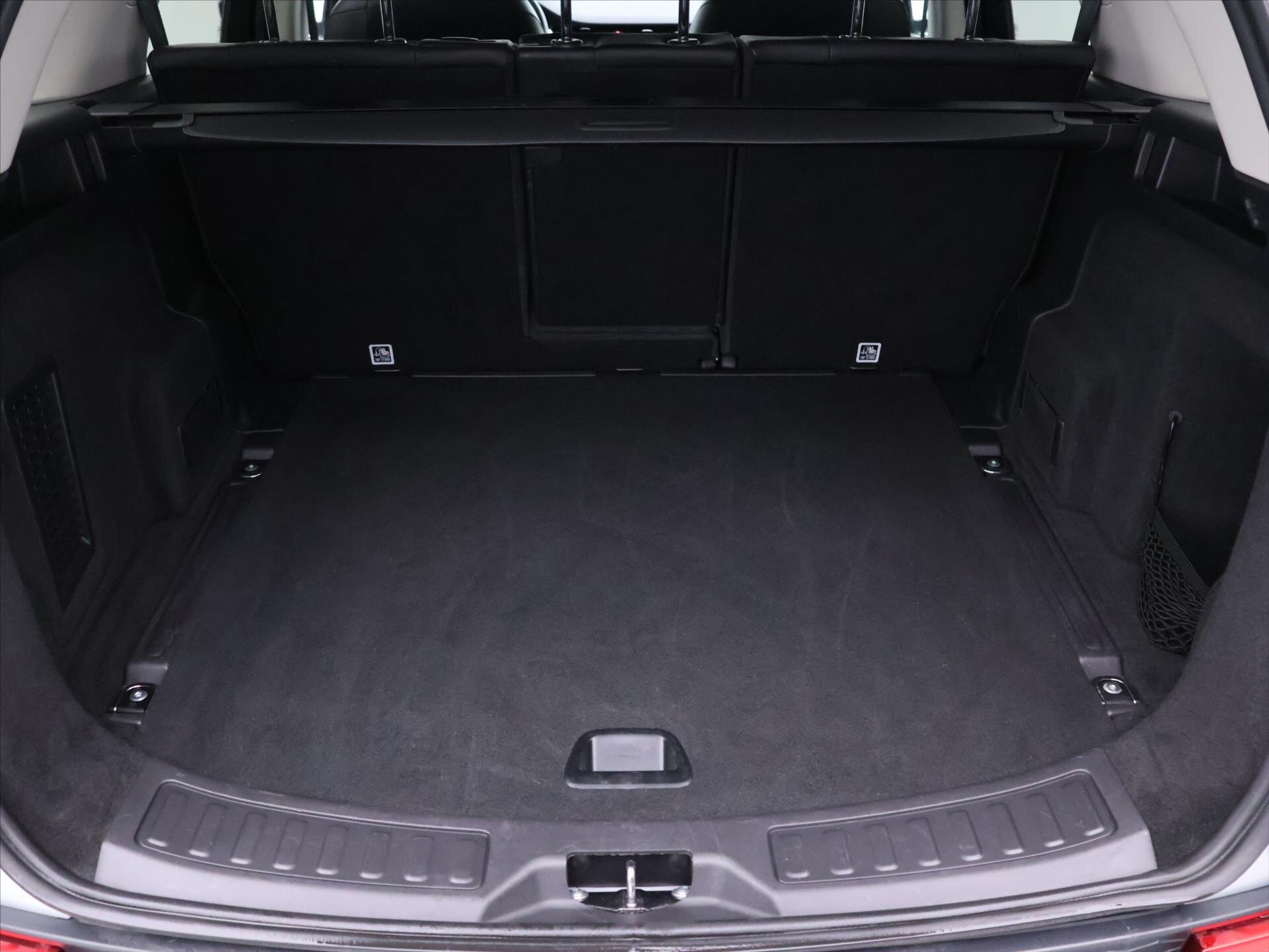 Land Rover Discovery Sport SUV / Terénní 2,0 l 110 kw