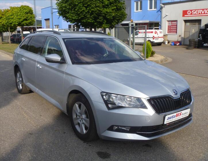Škoda Superb 3