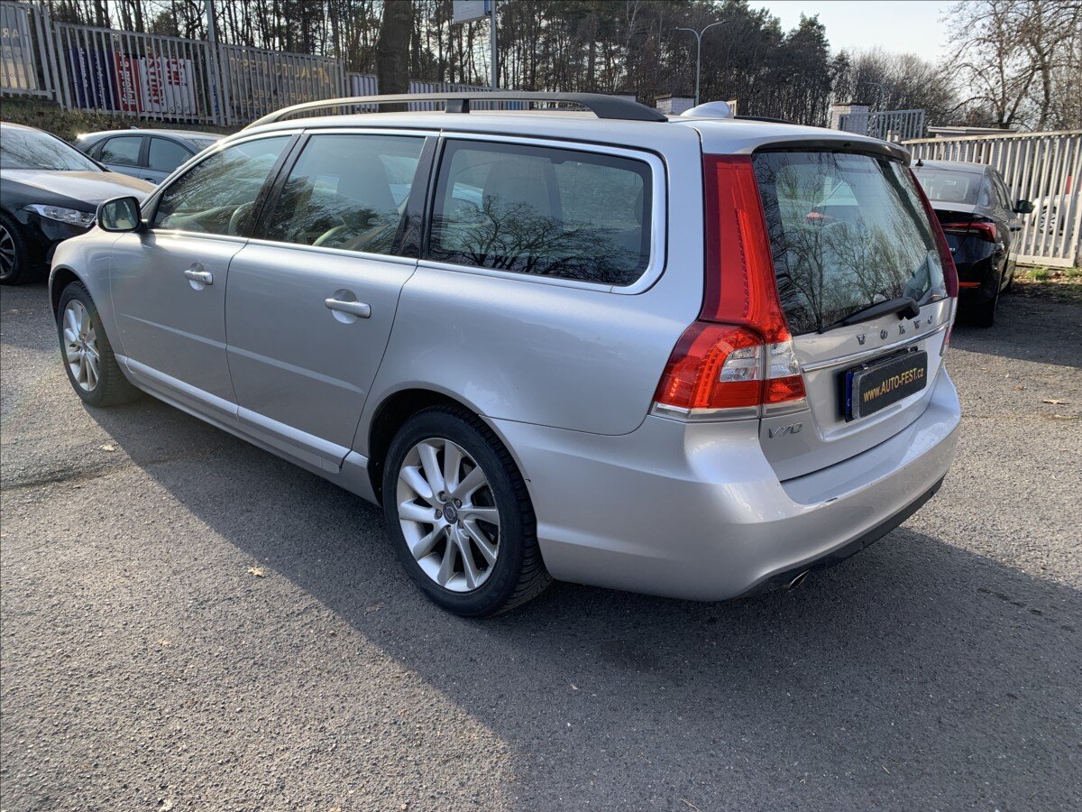 Volvo V70 Kombi 2,4 l 158 kw