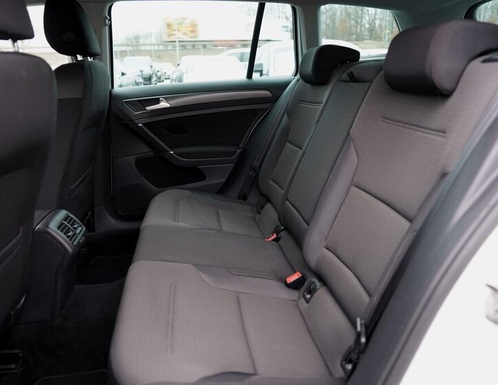 Volkswagen Golf Kombi 1,6 l 85 kw