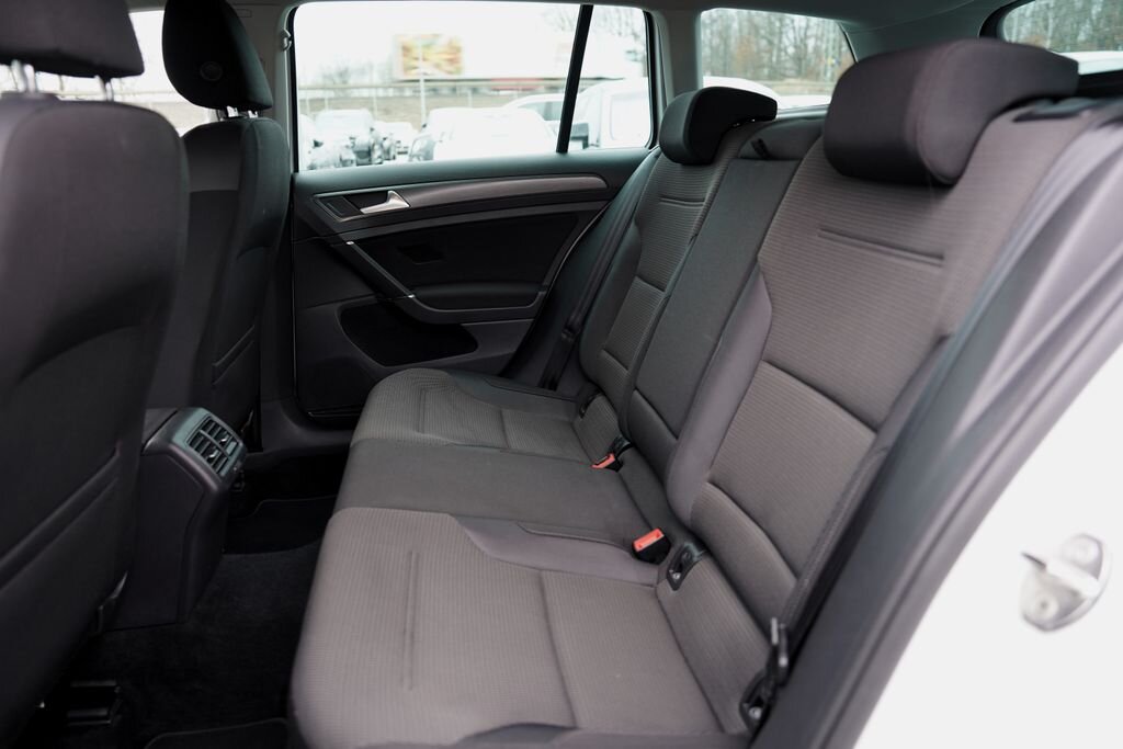 Volkswagen Golf Kombi 1,6 l 85 kw