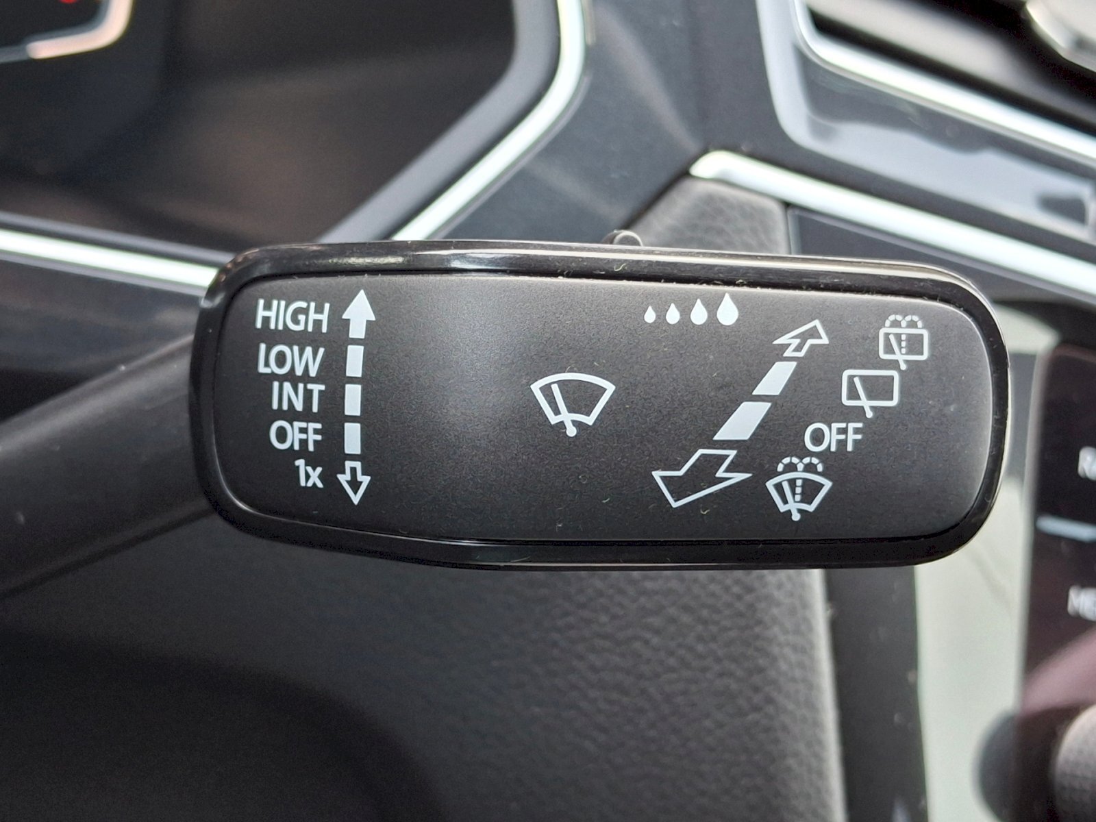 Volkswagen Tiguan SUV / Terénní 2,0 l 180 kw