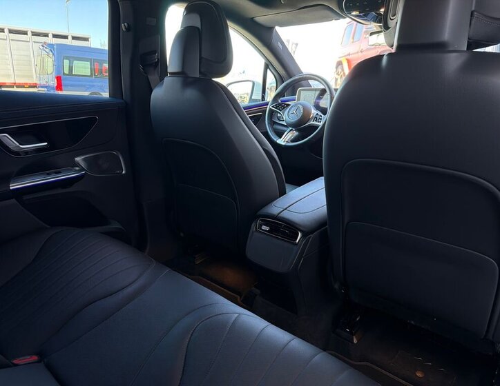 Mercedes-Benz EQE SUV / Terénní 0,0 215 kw