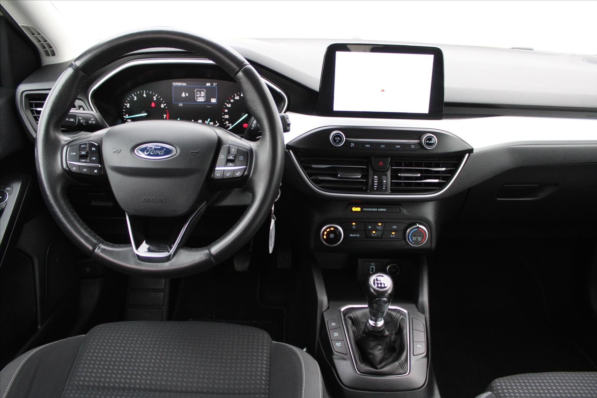 Ford Focus Kombi 999,0 74 kw