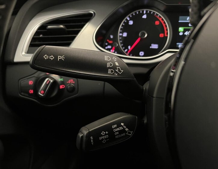 Audi A4 Kombi 2,0 l 140 kw