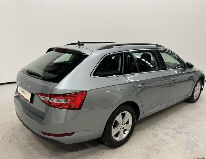 Škoda Superb Kombi 1,5 l 110 kw