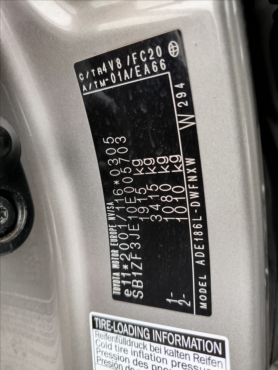 Toyota Auris Kombi 2,0 l 91 kw