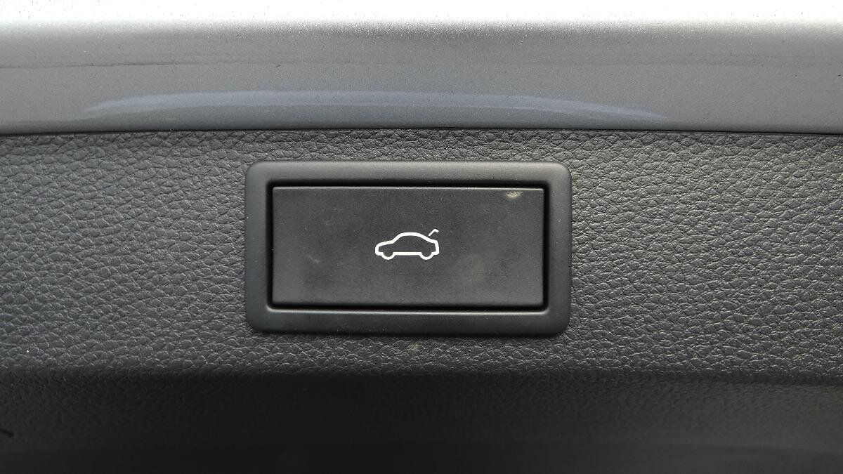 Škoda Karoq SUV / Terénní 1,5 l 110 kw