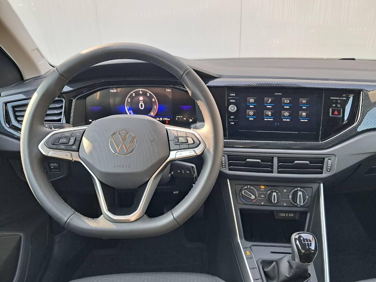 Volkswagen Polo Hatchback 999,0 70 kw