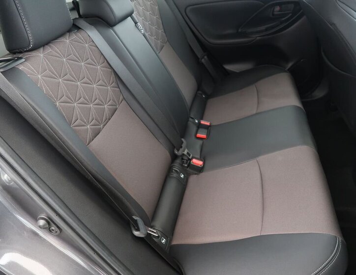 Toyota Yaris Cross SUV / Terénní 1,5 l 68 kw