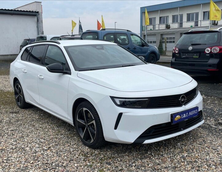 Opel Astra Kombi 1,2 l 96 kw