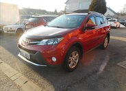 Toyota RAV4 SUV 2,0 l 111 kw