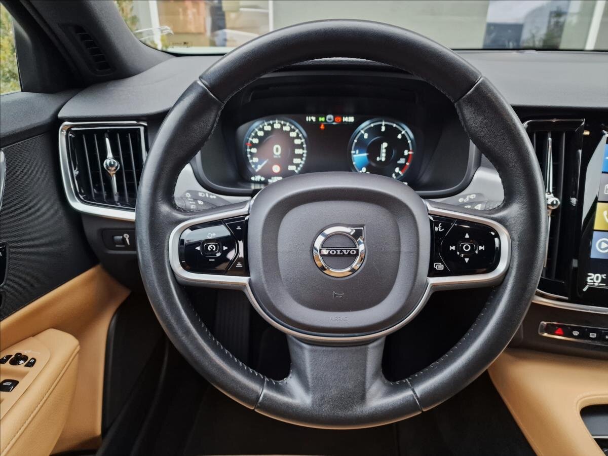 Volvo V90 Kombi 2,0 l 173 kw