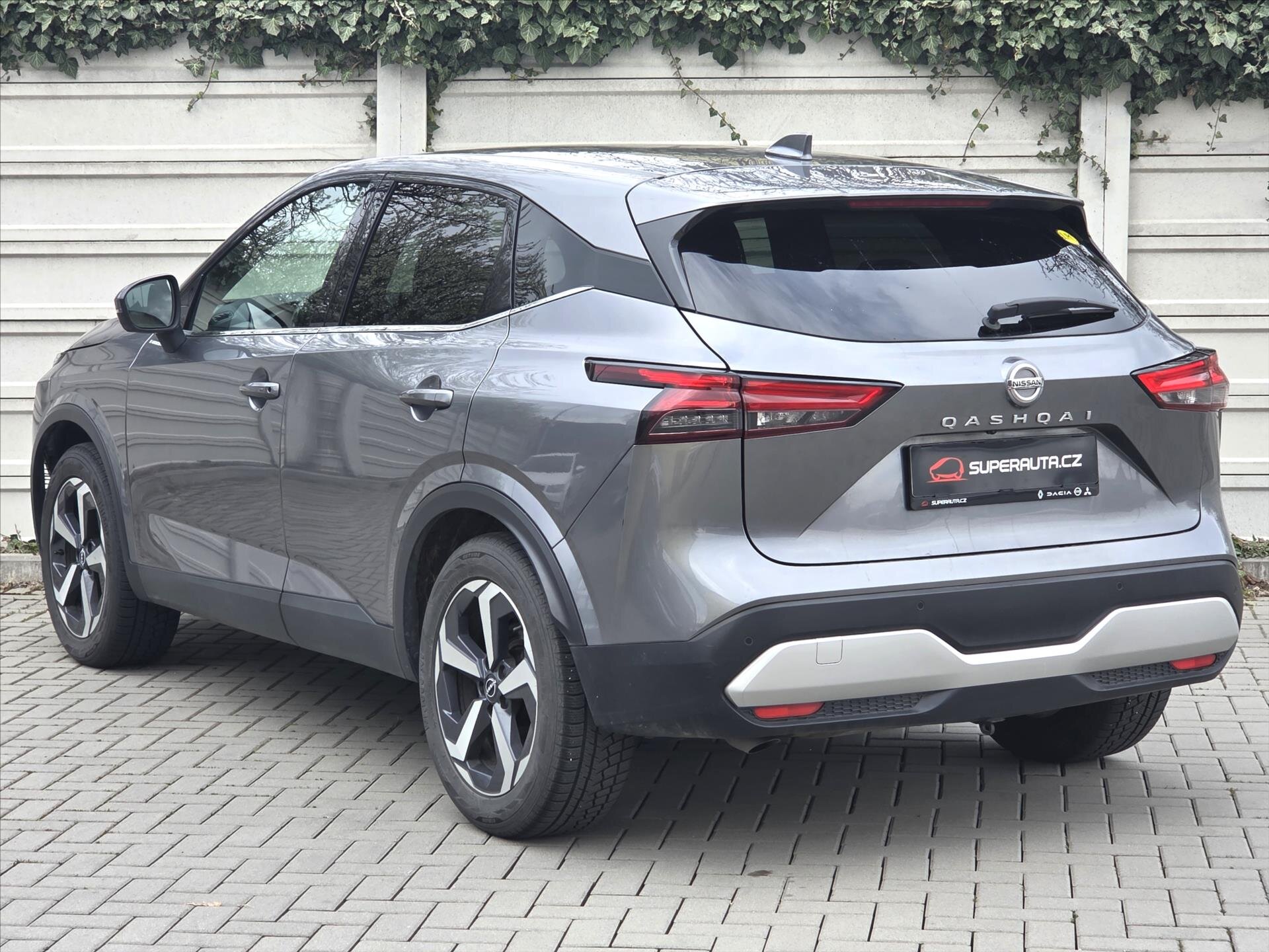 Nissan Qashqai SUV / Terénní 1,3 l 116 kw