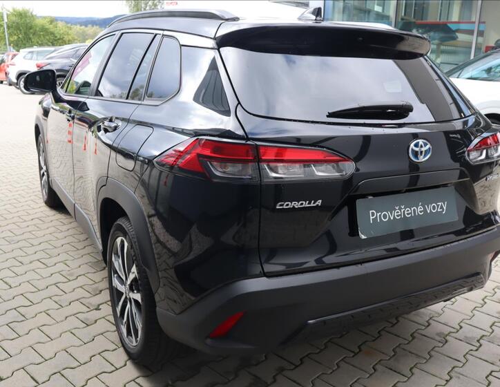 Toyota Corolla Cross 6