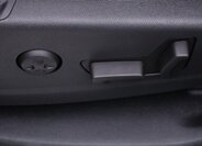 Peugeot 3008 SUV 1,6 l 133 kw