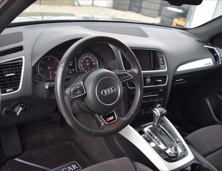 Audi Q5 SUV / Terénní 3,0 l 180 kw
