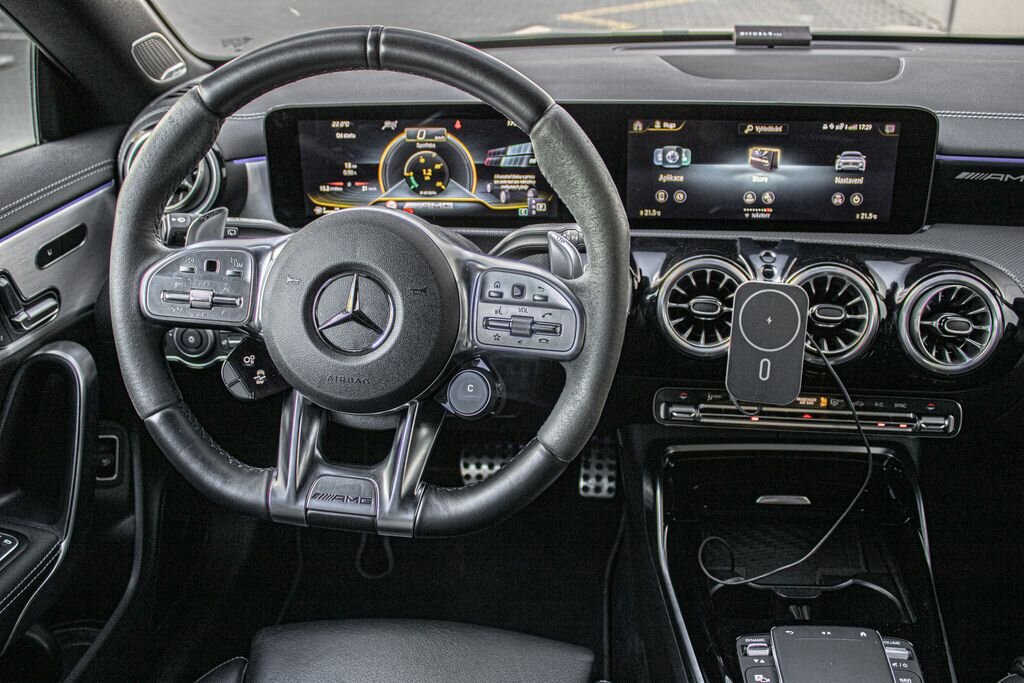 Mercedes-Benz CLA Kombi 2,0 l 321 kw
