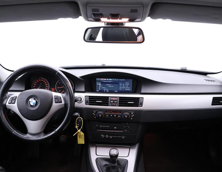 BMW Řada 3 25