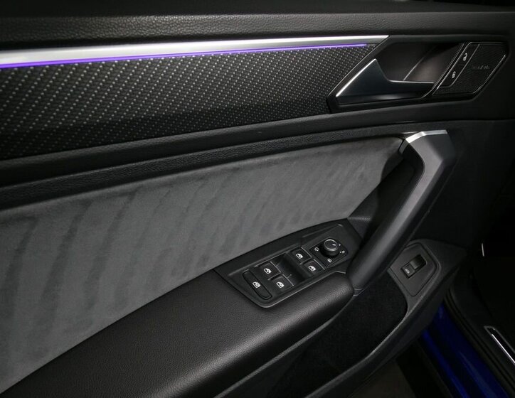 Volkswagen Tiguan SUV 2,0 l 235 kw