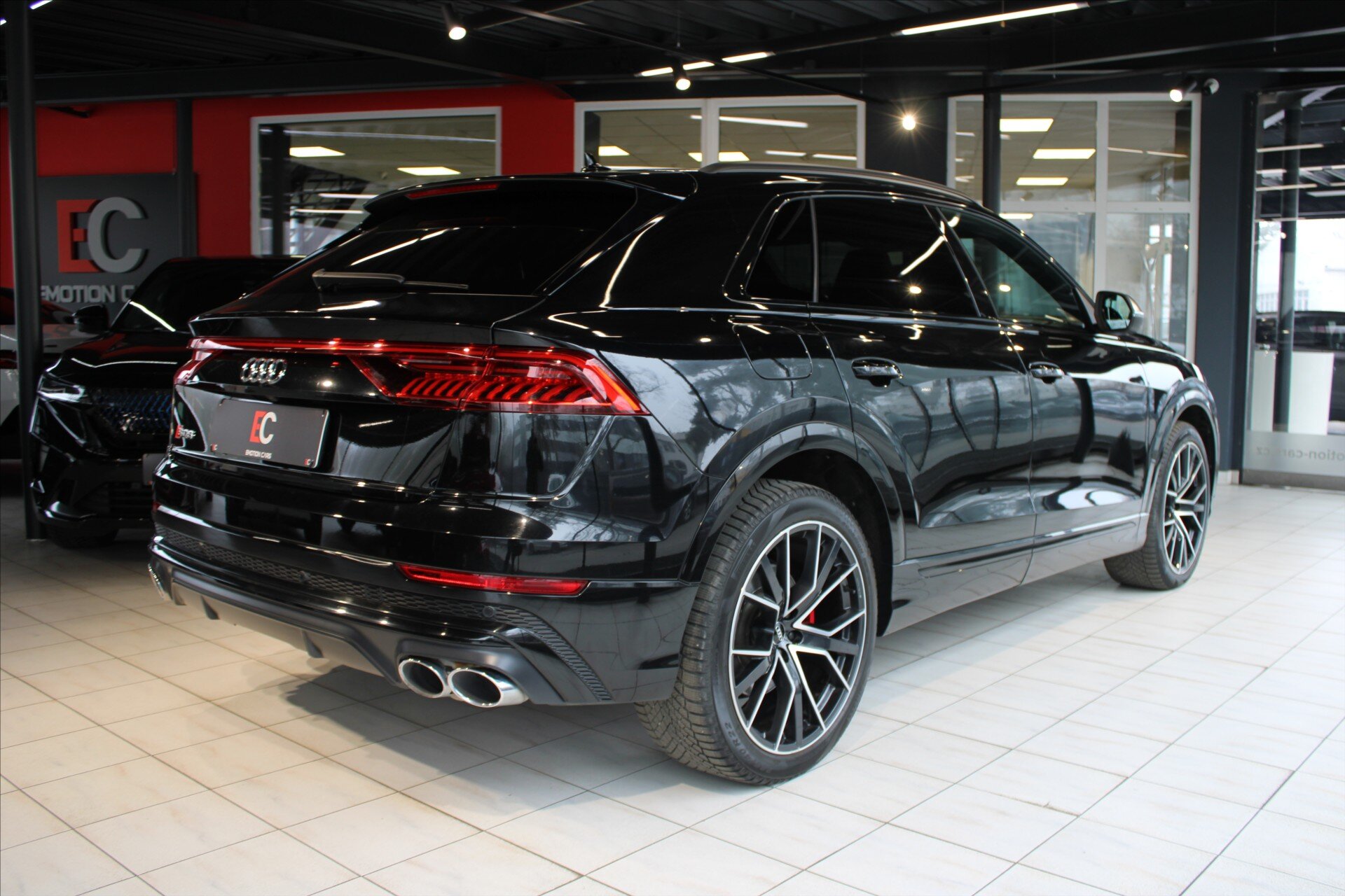 Audi SQ8 SUV / Terénní 4,0 l 320 kw