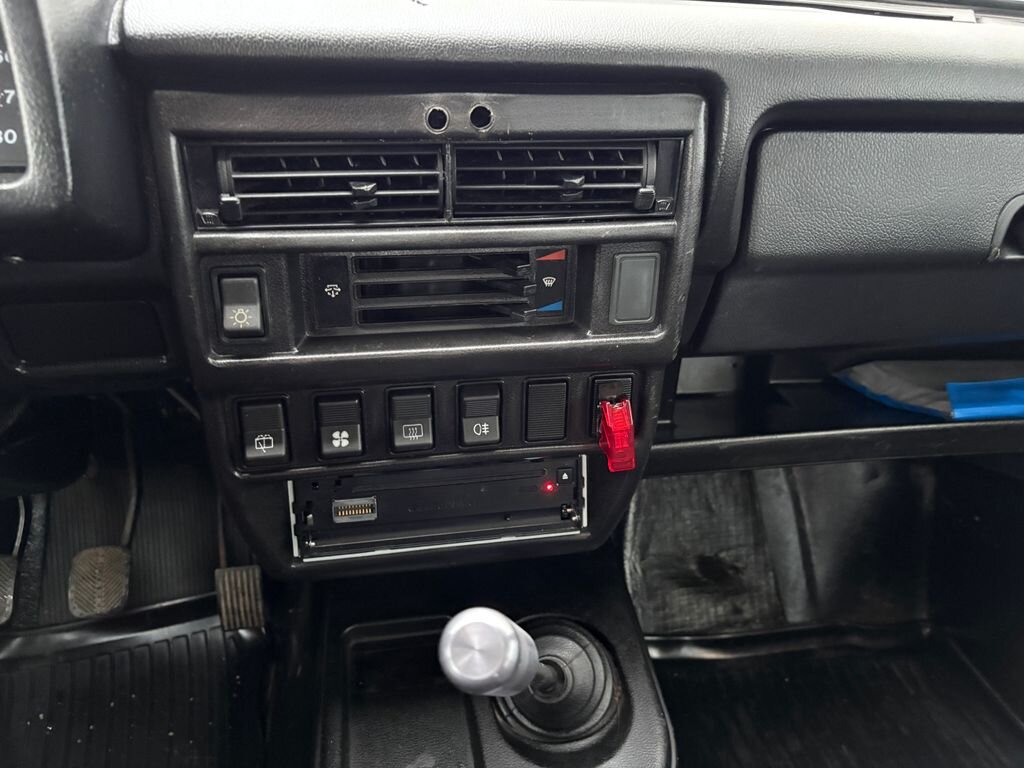 Lada Niva SUV 1,7 l 60 kw