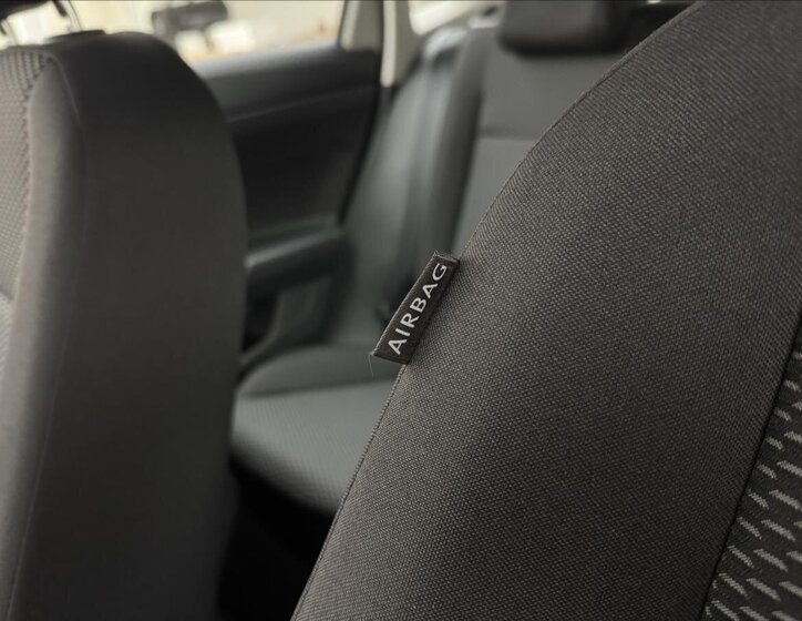 Volkswagen Polo Hatchback 999,0 59 kw