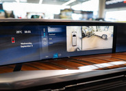 Cadillac Escalade 32