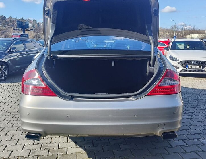 Mercedes-Benz CLS Sedan 3,0 l 165 kw