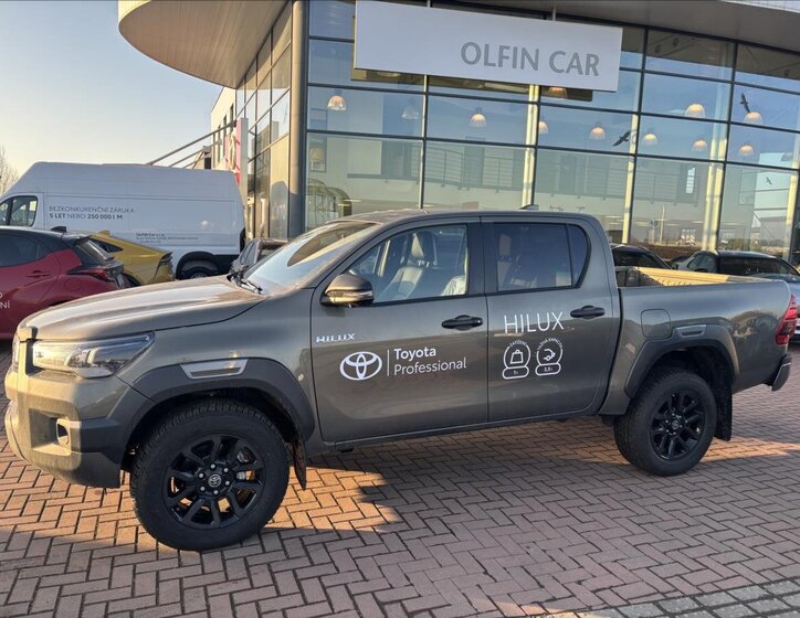 Toyota Hilux Pick-up 2,8 l 150 kw