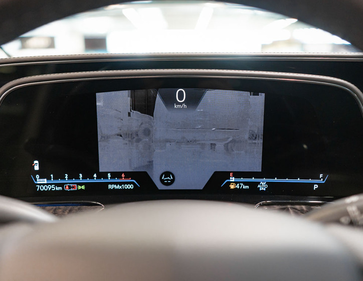 Cadillac Escalade 26