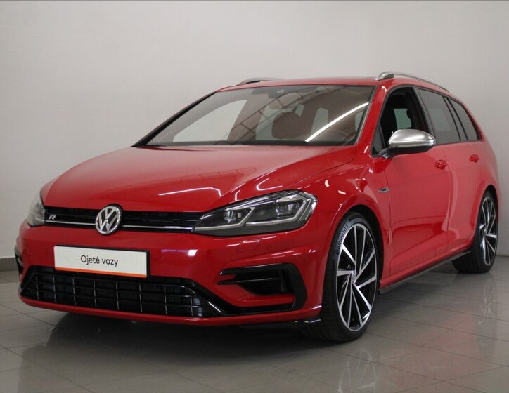 Volkswagen Golf Kombi 2,0 l 221 kw