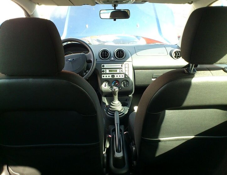 Ford Fiesta 21