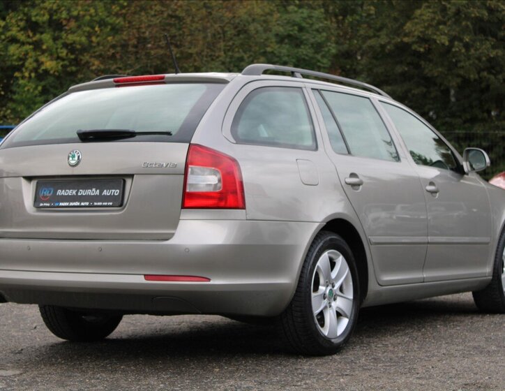 Škoda Octavia Kombi 1,6 l 77 kw