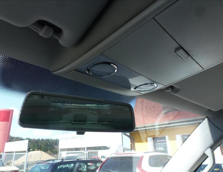 Volkswagen Multivan 34